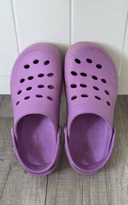 Stradivarius klapki chodaki pianki crocsy fioletowe 37