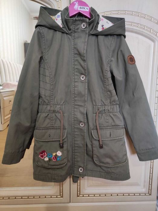 Плащ для дівчинки LC WAIKIKI 8-9 років