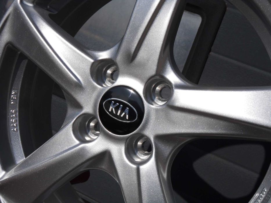 Felgi aluminiowe RC Design 16 4x100 Kia Rio Stonic