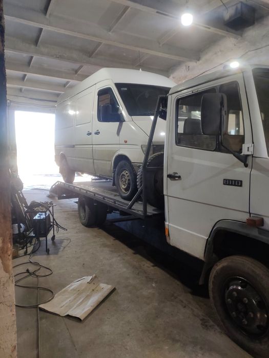 Евакуатор по Україні Послуги евакуатора Вантажні перевезення