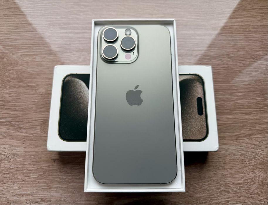 Apple Iphone 15 Pro Max Natural Titanium 256gb акб 94%