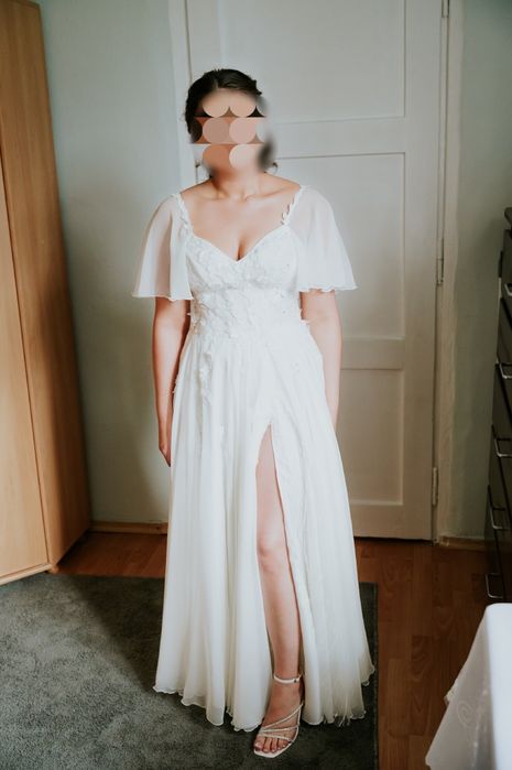 Suknia ślubna z odpinanymi rękawkami + metrowy welon