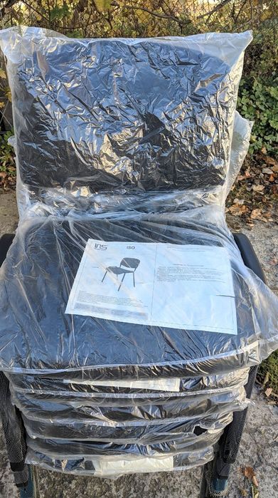 Продам офисные стулья