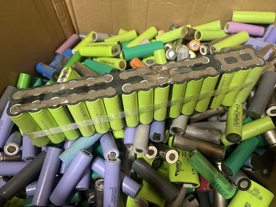 Акумулятори 18650 21700 шрот Samsung 25R 29e 32e 40T LG Sony Vtc5A