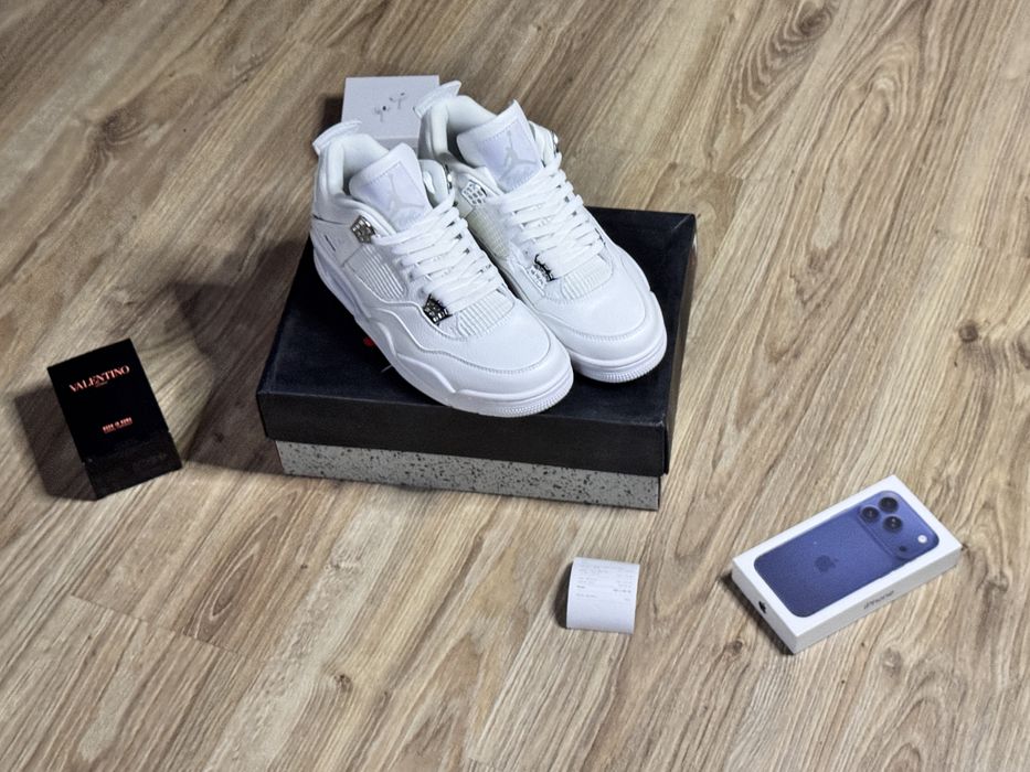 Jordan 4 silver metalic pure money