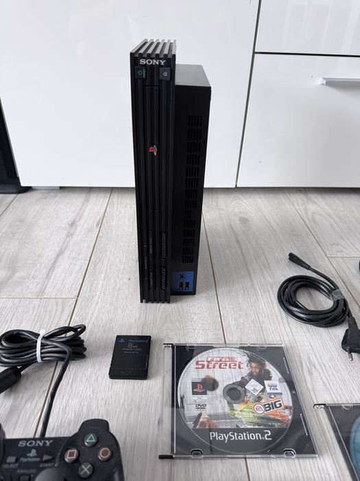 PlayStation 2 PS2 Pad + Karta pamięci + Gry