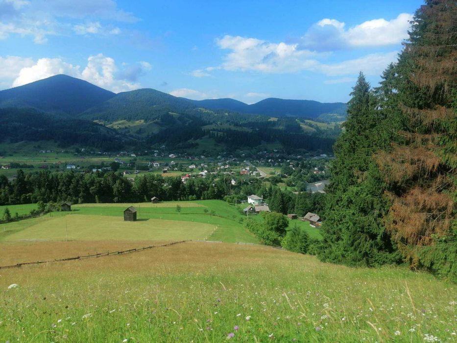 Від власника земельна ділянка під забудову!