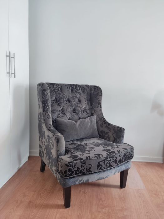 Cadeirão / poltrona em excelente condições