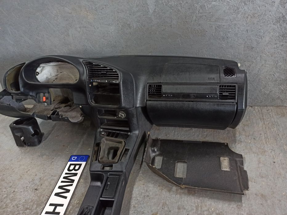 Панель БМВ Е36 Рестайлинг Ваз ЗАЗ УАЗ Жигули Разборка BMW HELP