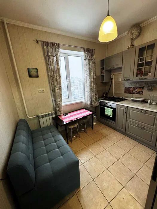 Продаж 2 кімн. квартири на Миколи Бажана 7 б