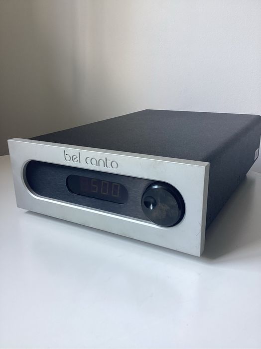 Wzmacniacz Bel Canto S 300iU z Dac