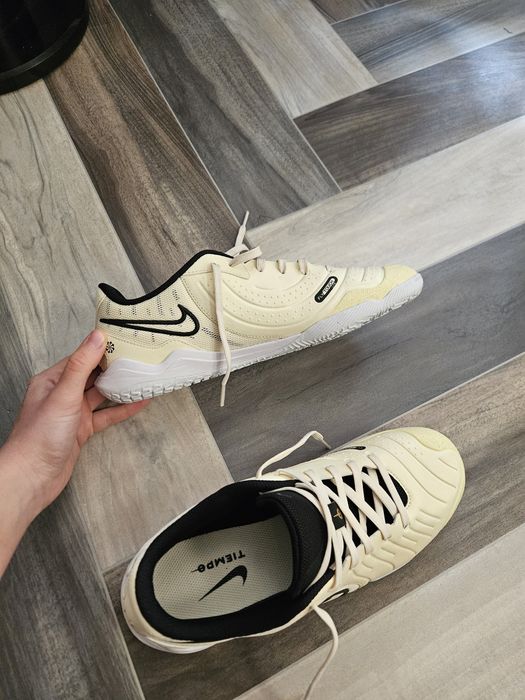 Обмін/продаж футзалки сороконіжки Nike Tiempo Legend X 10 Academy