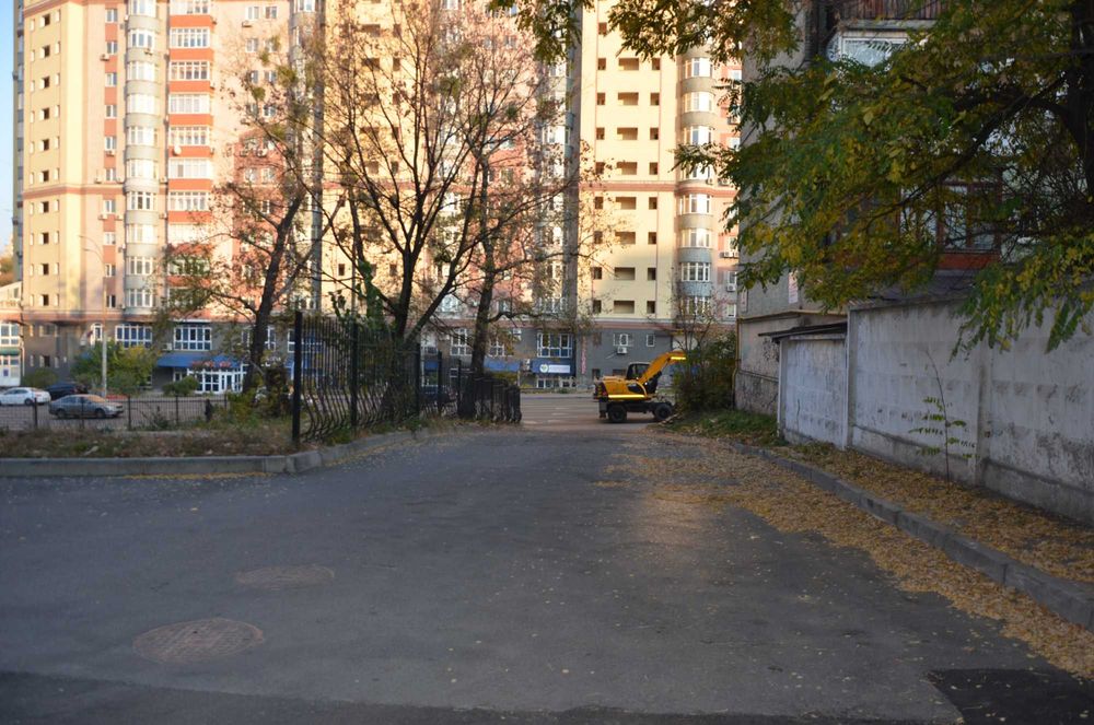 Продам паркомісце - гараж у підземному паркінгу на Чорновола 26А