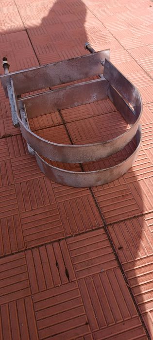 Кріплення, петлі, з'єднання для стовпа