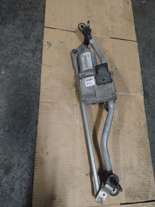 Mechanizm wycieraczek przód Audi A4 B8