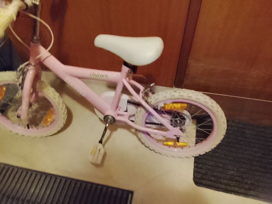 Bicicleta nova pois a criança não anda mais