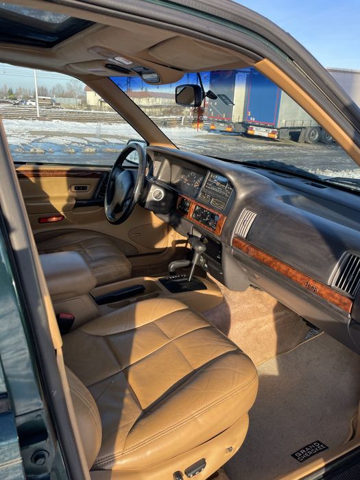 Jeep Grand Cherokee limited 5.2 V8 Szwaicaria