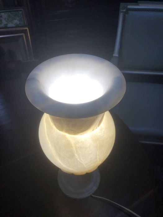 Candeeiro em marmore alabastro