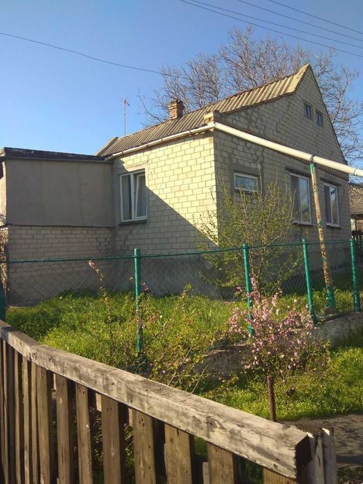 Продаєм будинок в селі