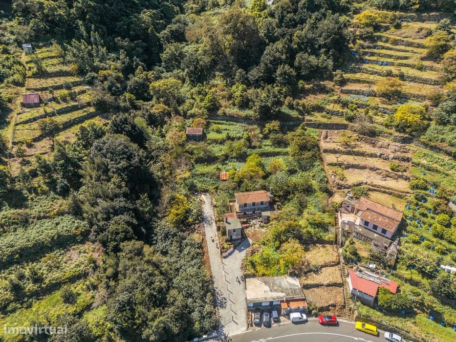 Terreno para cultivo e/ ou construção com 2940m2. Sítio dos Landeiros