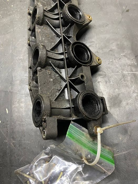 Коллектор Впускной Рено Мастер 2.2 1997-2004 рік