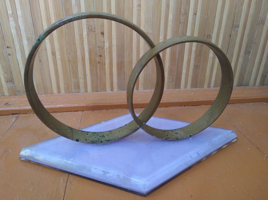 Весільні кольца на машину