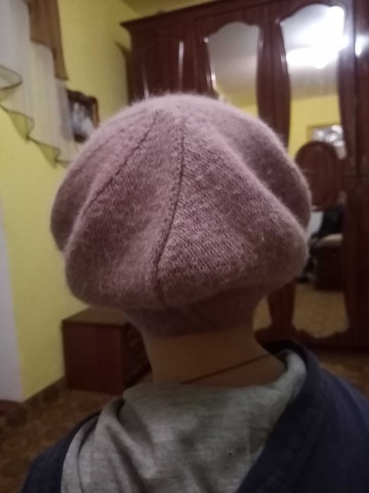 Зимовий берет, шапка жіноча