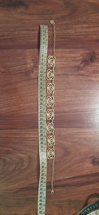 Colar gargantilha choker dourado escovado