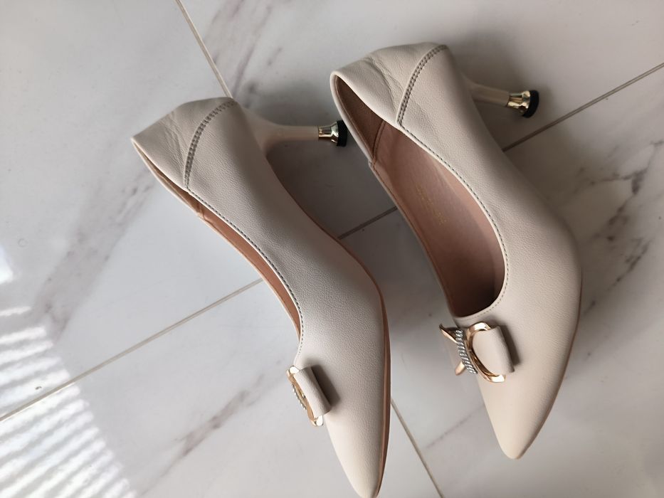 Sapatos de senhora 37 (Novos)