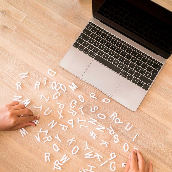 Tradução e Revisão de Texto (PT-EN)