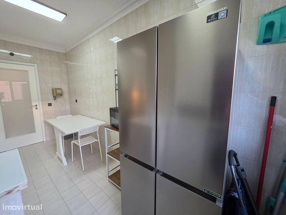 2 Lugares de Garagem - T2 Mobilado junto à Av. da República - Gaia