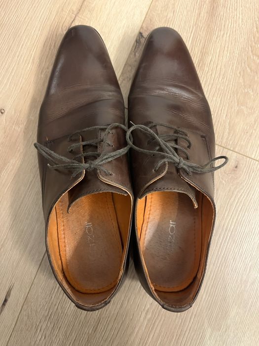Sprzedam skórzane buty, brugsy, półbuty Kazar roz.42 brązowe