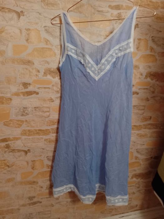 (36/38) (S/M) Bogato zdobiona, niebieska halka z Londynu