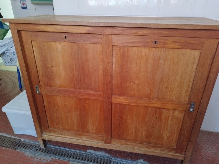 Móvel Madeira Maciça