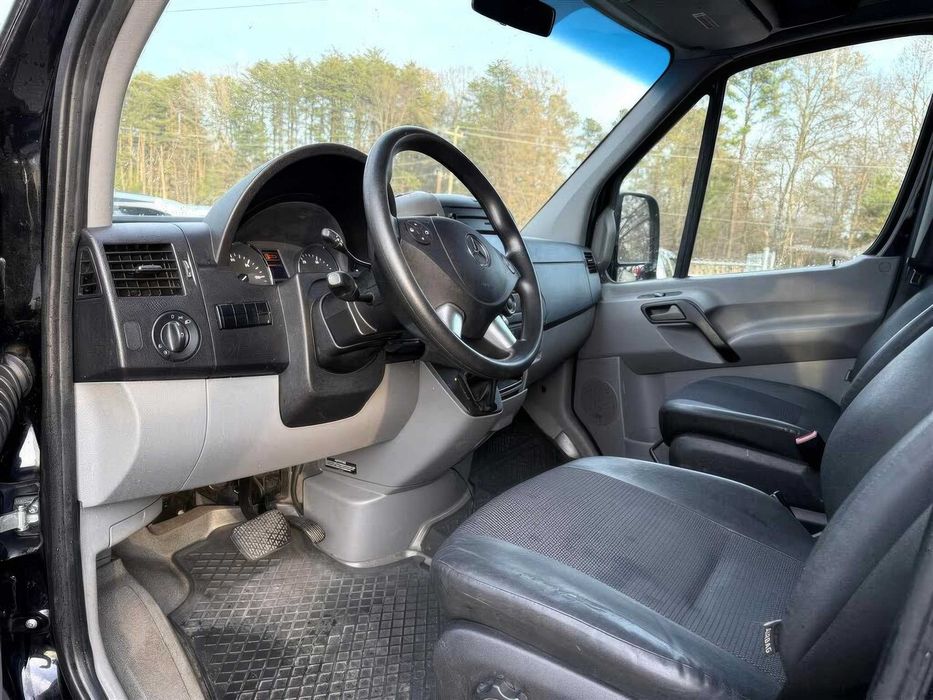 Mercedes-Benz Sprinter 2500 144 WB Crew Van      2016