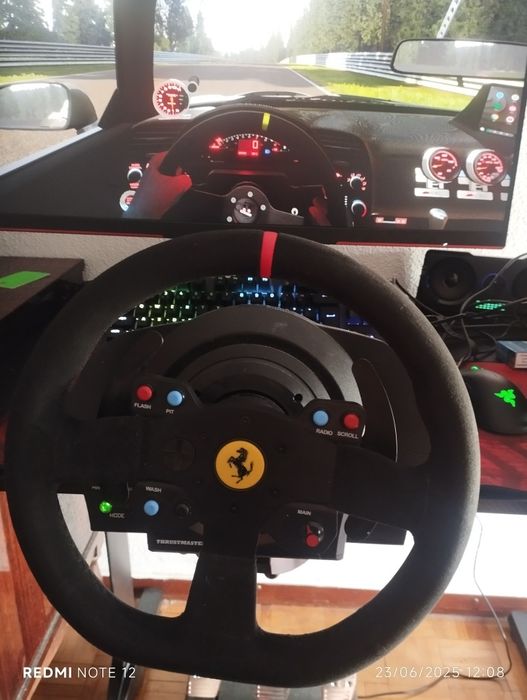 Volante thrustmaster t300 ferrari Alcântara