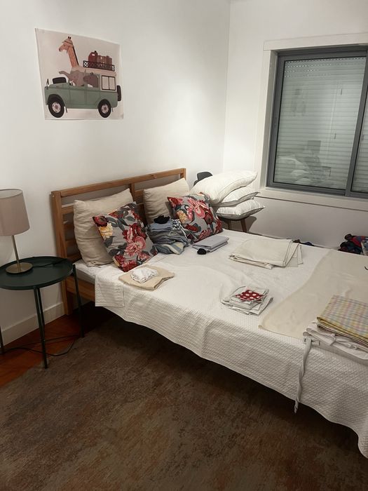 Cama ikea com colchao