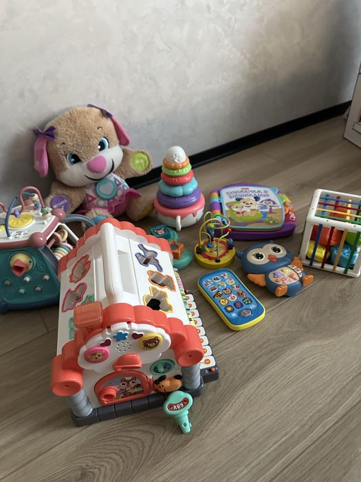 Дитячі розвиваючі іграшки
