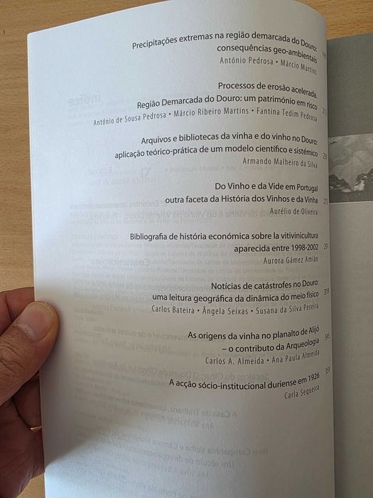 Número 17 da revista "Douro Estudos & Documentos"