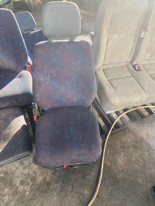 Сидіння ,сідушки пілот Mercedes Vario