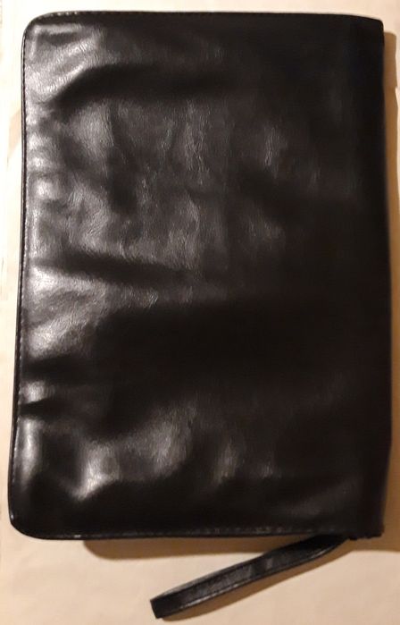 Папка  с боковой ручкой.