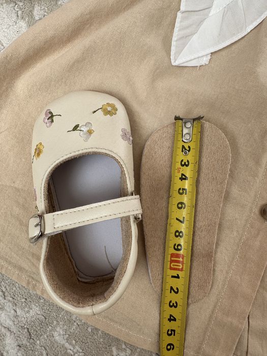 Святкова сукня на 1-2 рочки з туфельками