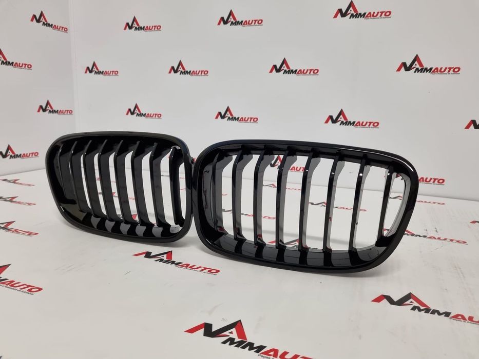 Grelhas Frontais BMW F20 F21 Preto Brilho