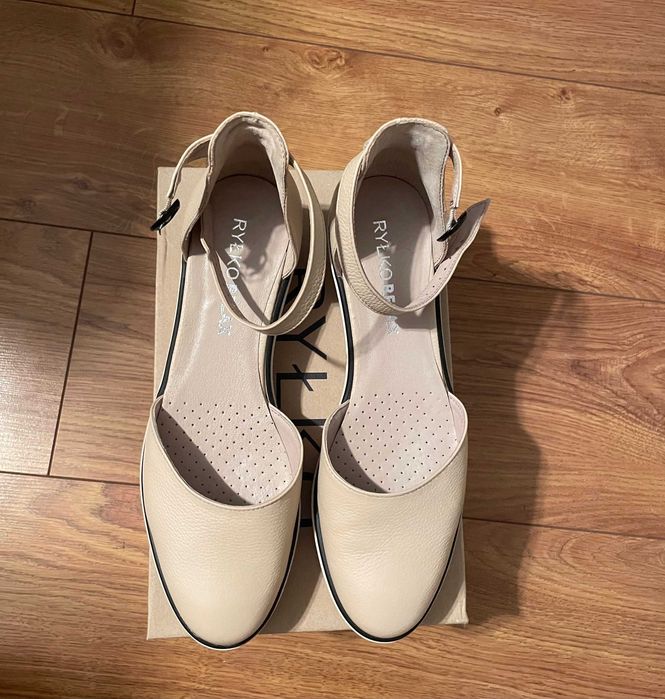 Sandały damskie - Ryłko