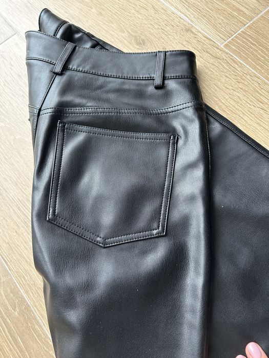 Шкіряні штани Mango