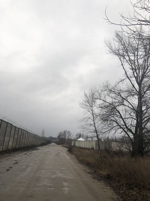 Продам Участок (Пром. зона) недалеко від Києва.