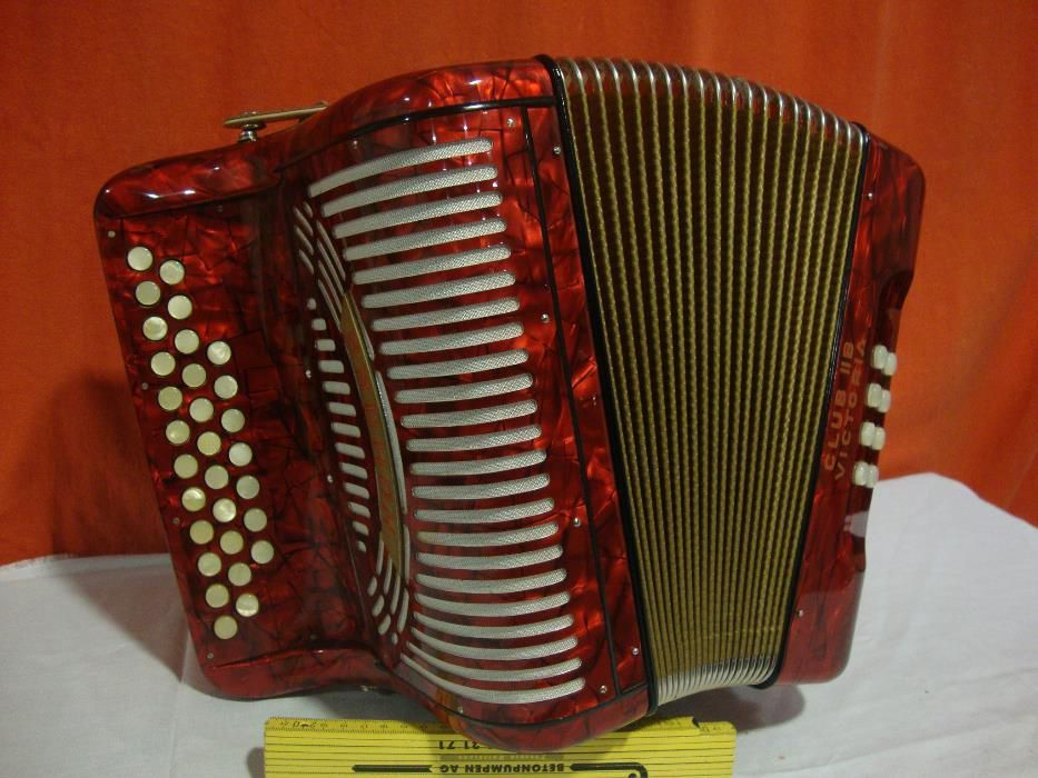 Hohner Club IIb Victoria 2 voz