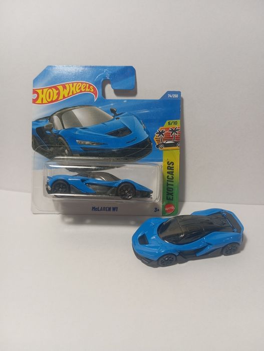 Машинки Hotwheels