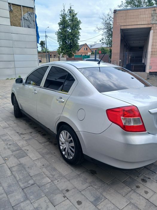 СРОЧНО  Чери (Chery) E5