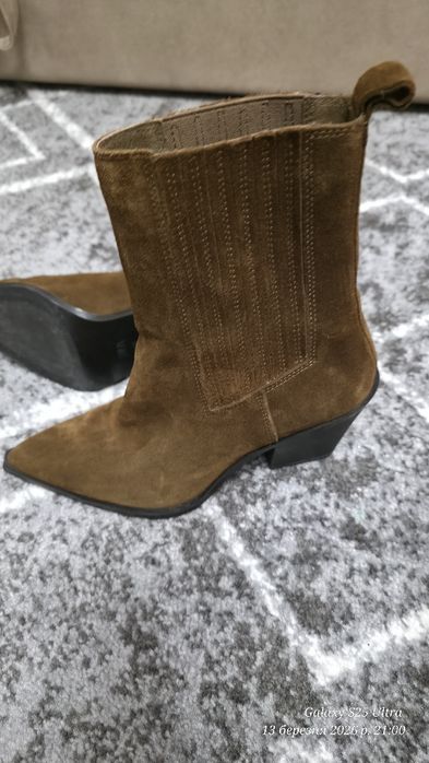 Стилтові Козаки ZARA
